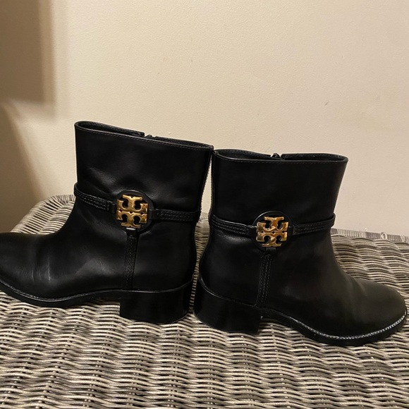 Womens Tory Burch black leather ankle booties - Picture 2 of 11